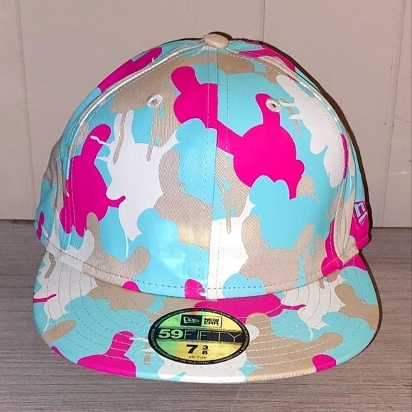 NWOT Kidrobot New Era Fitted Baseball Cap. VTG - Picture 3 of 12